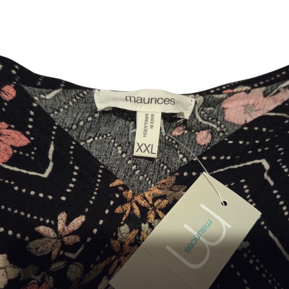 Women’s Maurices XXL Atwood 3/4 Sleeve Black Floral Print V Neck Shirt - Picture 2 of 6